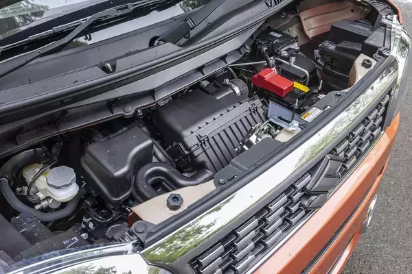 「【試乗】お手頃価格でも上質！　ワゴンＲスマイルの「走り」と「中身」にスズキマジックを見た」の画像