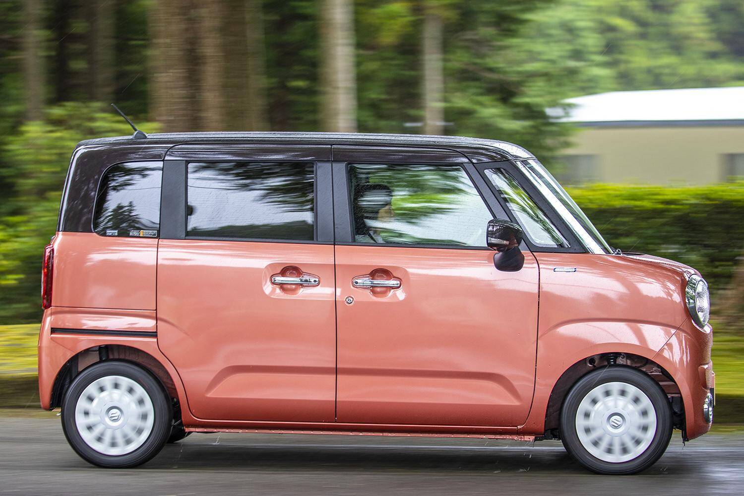 【試乗】お手頃価格でも上質！　ワゴンＲスマイルの「走り」と「中身」にスズキマジックを見た