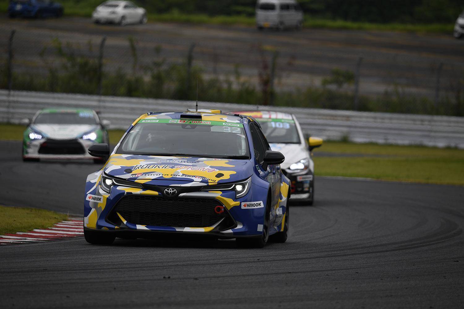 エンジン車の根絶が「正解」は視野が狭すぎる！　EV化以外にもあるクルマの進む道