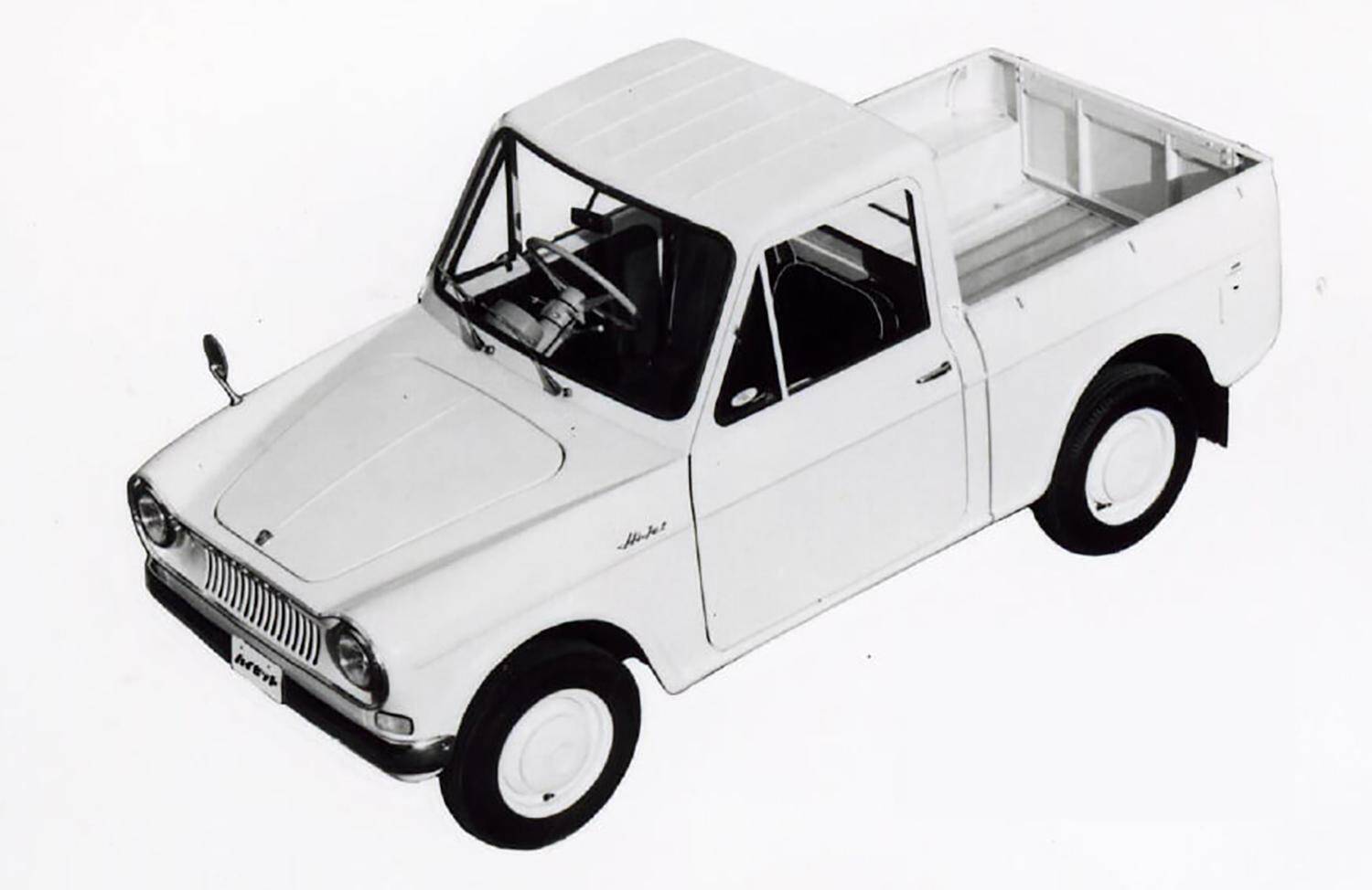 クラウンやレガシィベースまで存在した！　かつて日本で生まれた「異色派」ピックアップ５選