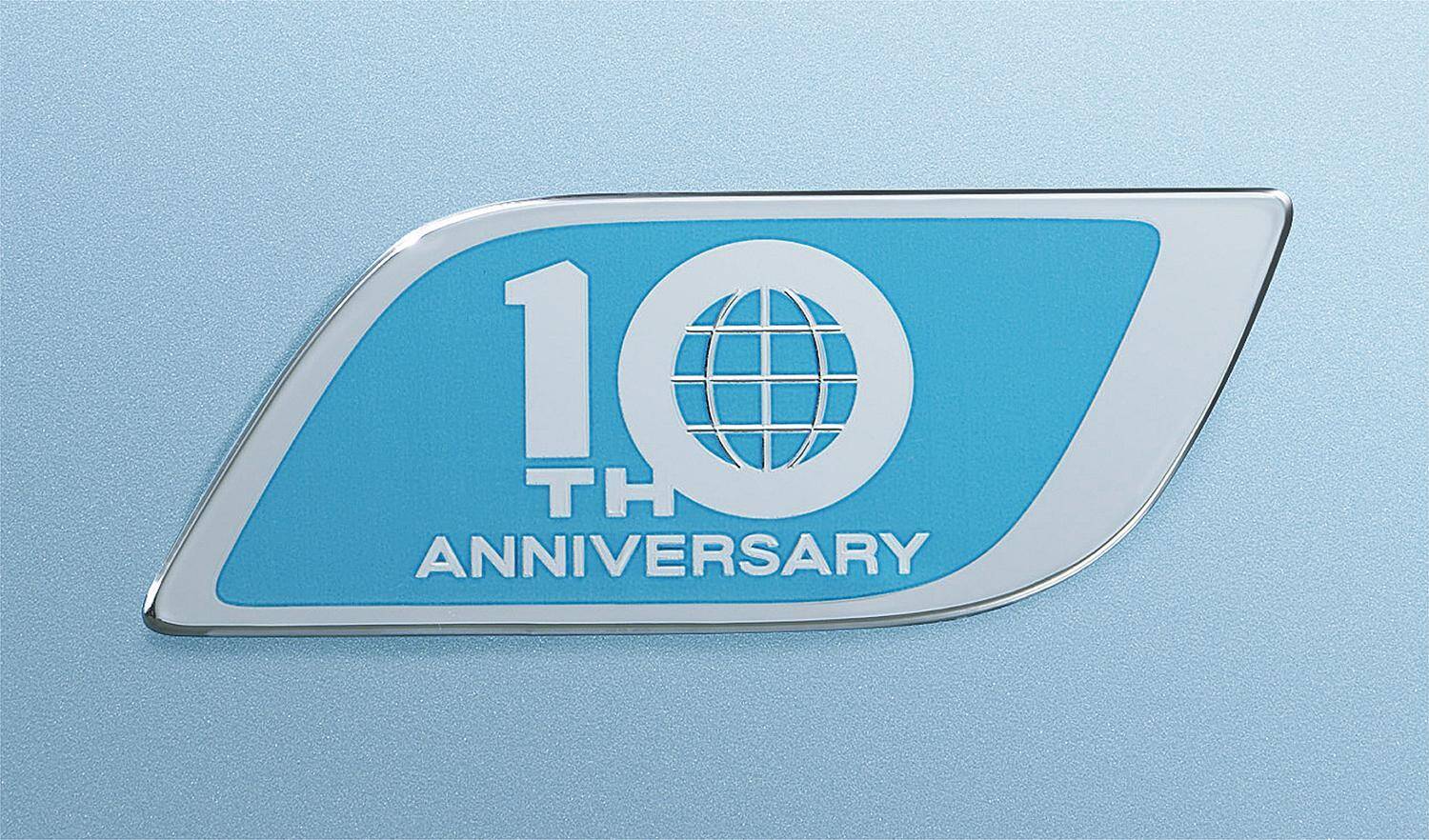 誕生から10年のお祝いモデル！　「ミラ イース」に10周年記念特別仕様車を設定