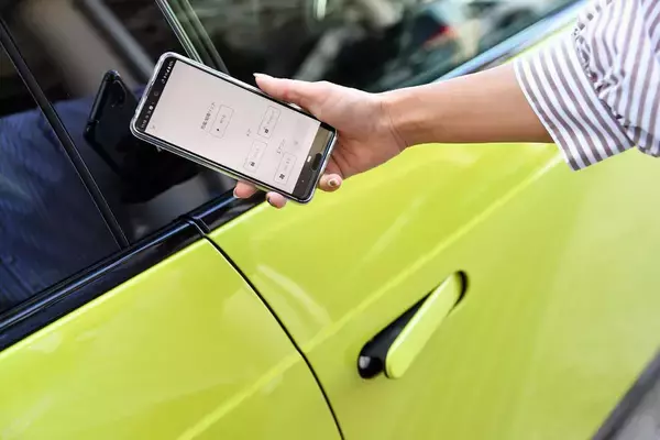 「画期的装備！　のハズが見かけない？　イマイチ馴染まず「消えゆく」クルマの悲しい装備たち」の画像