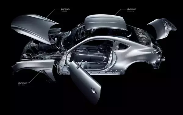 「新型GR86がついに発売で価格は279.9万円〜と判明！　車名ロゴも改名にあわせて一新された」の画像