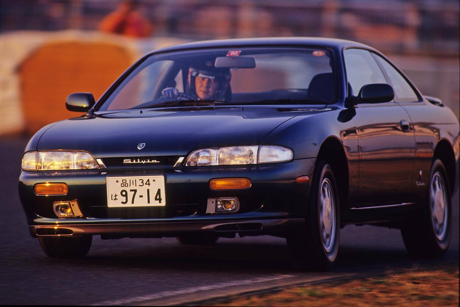 中古スポーツカー価格「高騰」が止まらない！　最近驚異の「爆上げ」をみせているクルマ４選