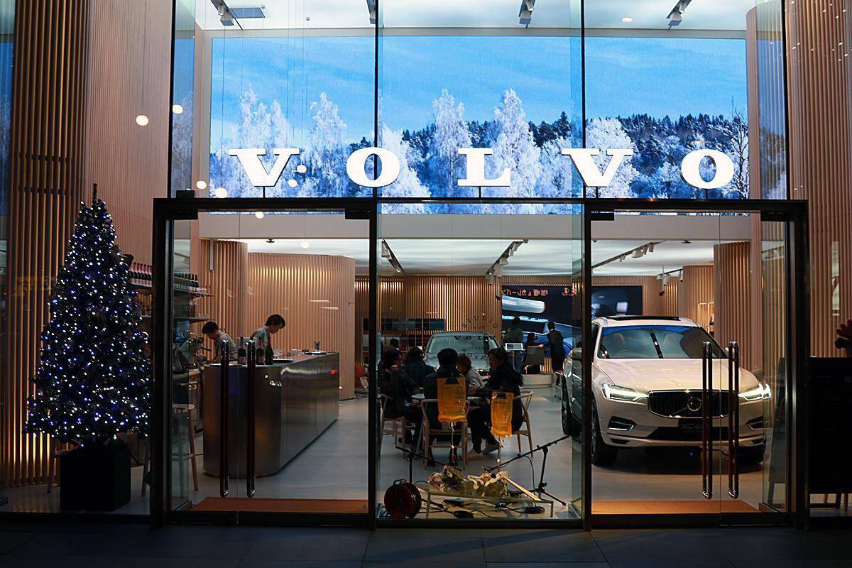 ライト層どころか無知でもOK！　カフェやスイーツが熱い「映え系」クルマ関連スポット８選