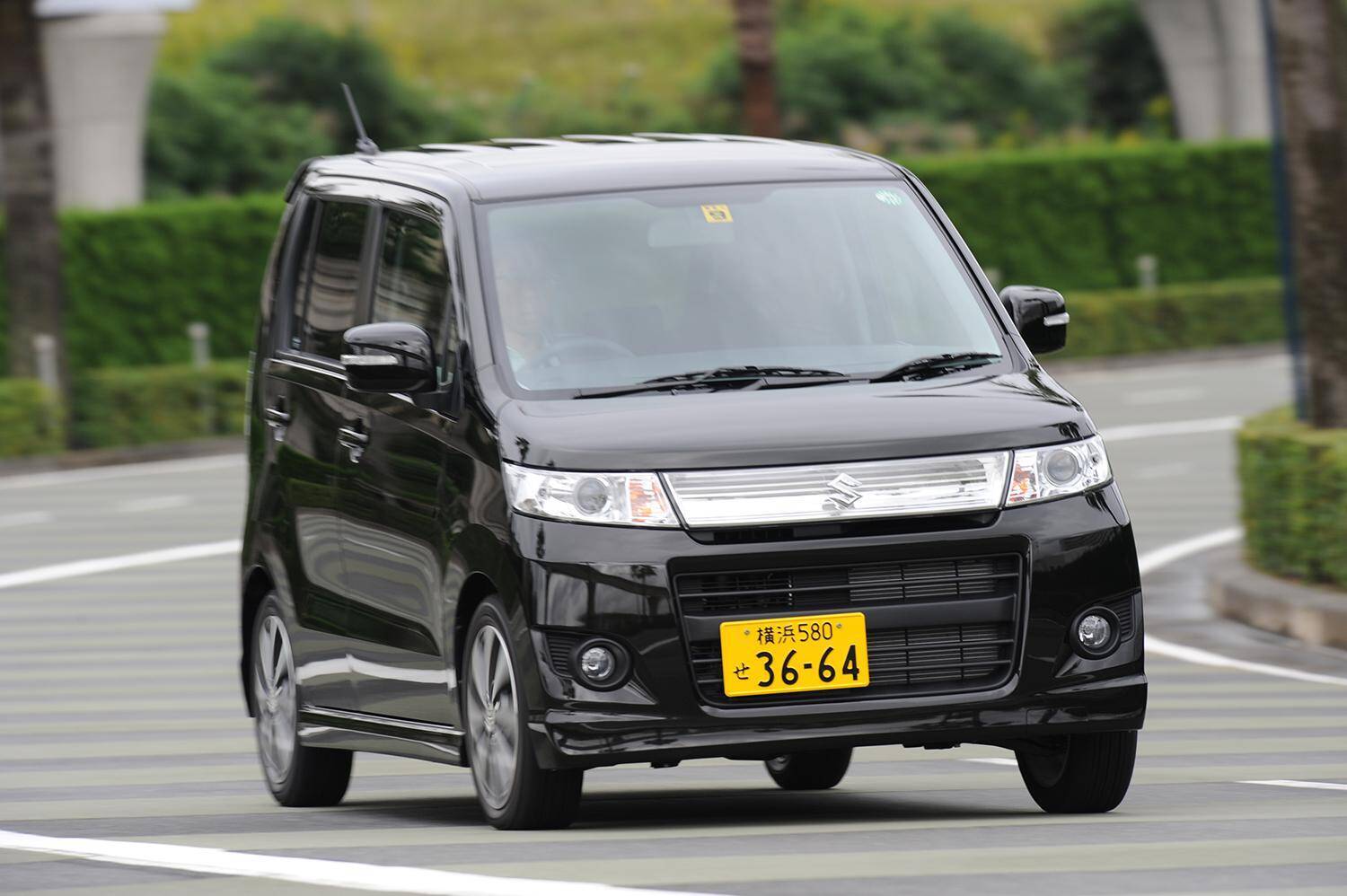 スズキ・ワゴンRとは？　スティングレー・スマイルなど派生モデルも人気の車種をご紹介