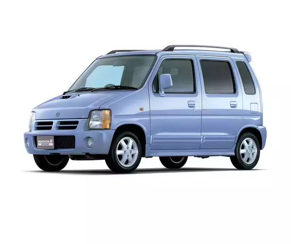 「スズキ・ワゴンRとは？　スティングレー・スマイルなど派生モデルも人気の車種をご紹介」の画像