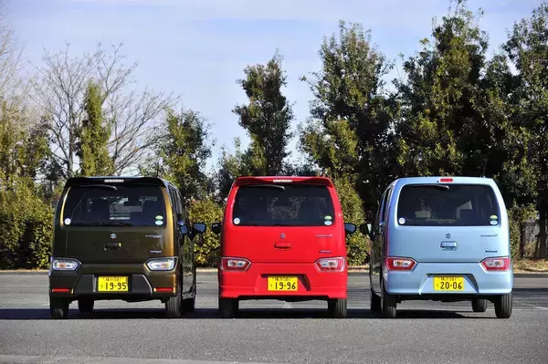 「スズキ・ワゴンRとは？　スティングレー・スマイルなど派生モデルも人気の車種をご紹介」の画像
