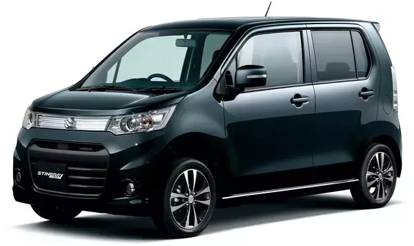 「スズキ・ワゴンRとは？　スティングレー・スマイルなど派生モデルも人気の車種をご紹介」の画像