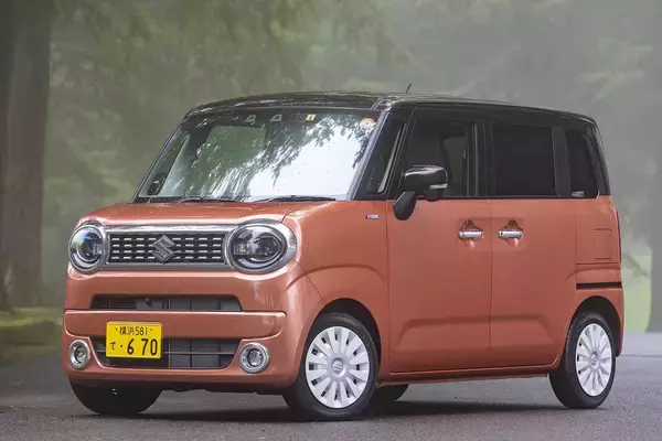 「スズキ・ワゴンRとは？　スティングレー・スマイルなど派生モデルも人気の車種をご紹介」の画像