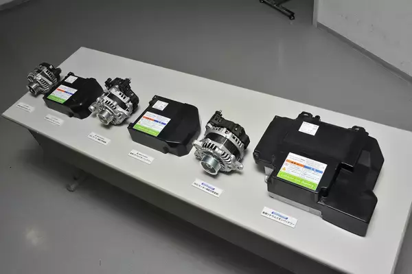 「スズキ・ワゴンRとは？　スティングレー・スマイルなど派生モデルも人気の車種をご紹介」の画像