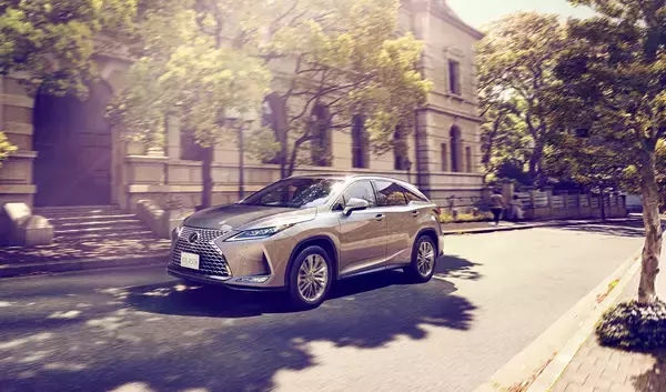 「人気のSUVにふたつの個性を追加！　レクサス「RX」に特別仕様車“Black Tourer”および“Elegant Tourer”を設定」の画像