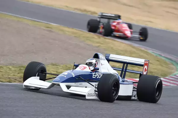 「「セイウチ」に「ブタ」に「レンガ」！　むしろ「遅そう」な名称で呼ばれた戦闘力抜群のレーシングカー３選」の画像