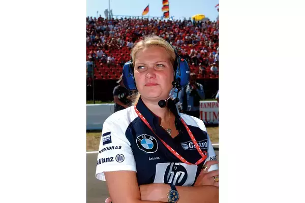 「セイウチ」に「ブタ」に「レンガ」！　むしろ「遅そう」な名称で呼ばれた戦闘力抜群のレーシングカー３選