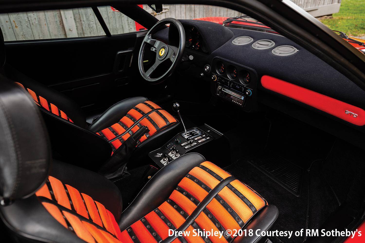 「グループBのホモロゲモデルとして開発」はウソ！　伝説中の伝説「フェラーリ288GTO」の真実