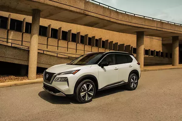 「「なんで２年も遅れる？」ファンは涙！　日本メーカーの新型車が海外発売に遅れて日本に導入する理由」の画像