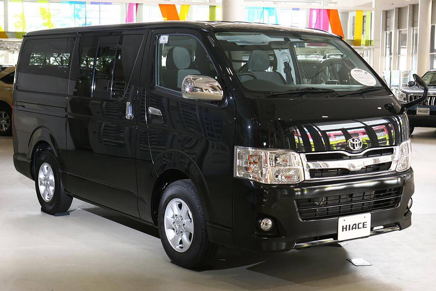 「なんで２年も遅れる？」ファンは涙！　日本メーカーの新型車が海外発売に遅れて日本に導入する理由