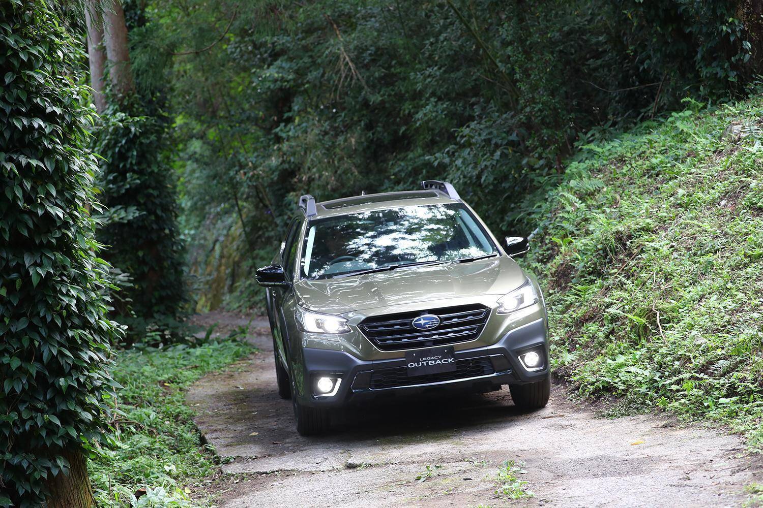 「なんで２年も遅れる？」ファンは涙！　日本メーカーの新型車が海外発売に遅れて日本に導入する理由