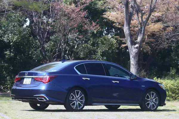 「なんと月の平均販売台数10台以下も！　国産車４台の「売れなさすぎる」理由」の画像