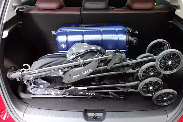 「ゴルフバッグじゃピンとこない！　リットルだけじゃわからない！　いまどきのクルマの荷室の広さは何で表現するのが正解？」の画像