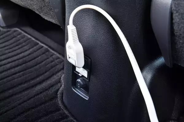 「電動車最大のメリットなのにナゼ？　輸入EVやPHVが「外部給電できない」裏にある意識の違い」の画像