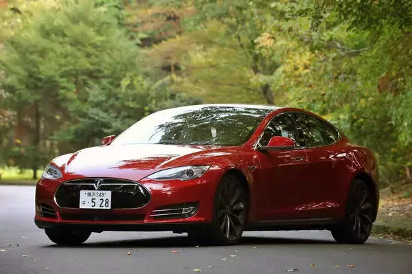 「たった１台のクルマが世界の自動車の流れを一変！　平成以降のエポックメイキングなクルマたち」の画像