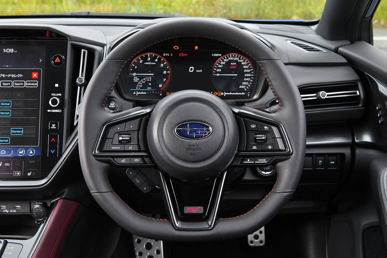 【試乗】新型WRX S4とレヴォーグ STI Sport Rをサーキットで全開！　ときに「羊」ときに「狼」の両面を楽しめる