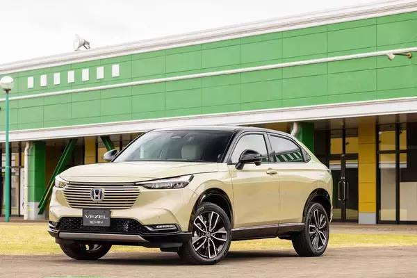 「一歩上ゆく気遣いにキュンです！　失敗ナシのドライブデートのコツを指南【男性運転編】」の画像