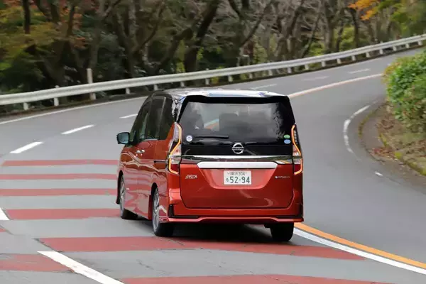 「一歩上ゆく気遣いにキュンです！　失敗ナシのドライブデートのコツを指南【男性運転編】」の画像