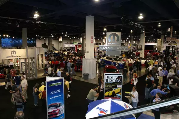 サロンよりもメッセよりも先だった！　日本もお手本にしたアメリカの「SEMAショー」とは