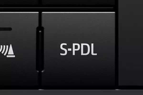 「「隙間」を突いてバカ売れ必至！　新登場ロッキー＆ライズ「ハイブリッド」の立ち位置が「絶妙」すぎた」の画像