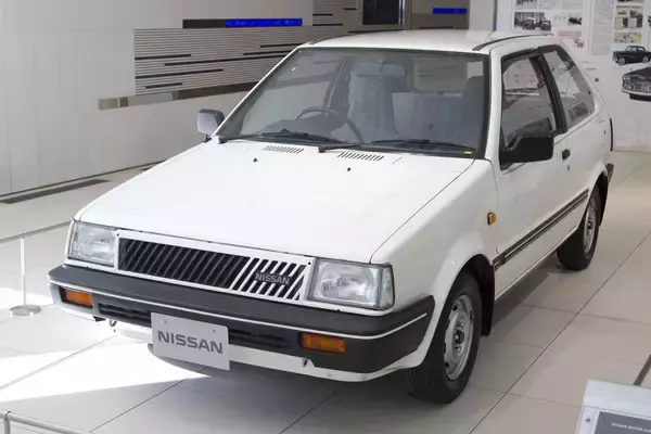 「デニスホッパーに忌野清志郎にエリマキトカゲまで！　「三菱って〜のが」なんてセリフもあったかつての衝撃クルマCMたち」の画像