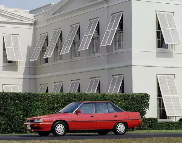 「デニスホッパーに忌野清志郎にエリマキトカゲまで！　「三菱って〜のが」なんてセリフもあったかつての衝撃クルマCMたち」の画像