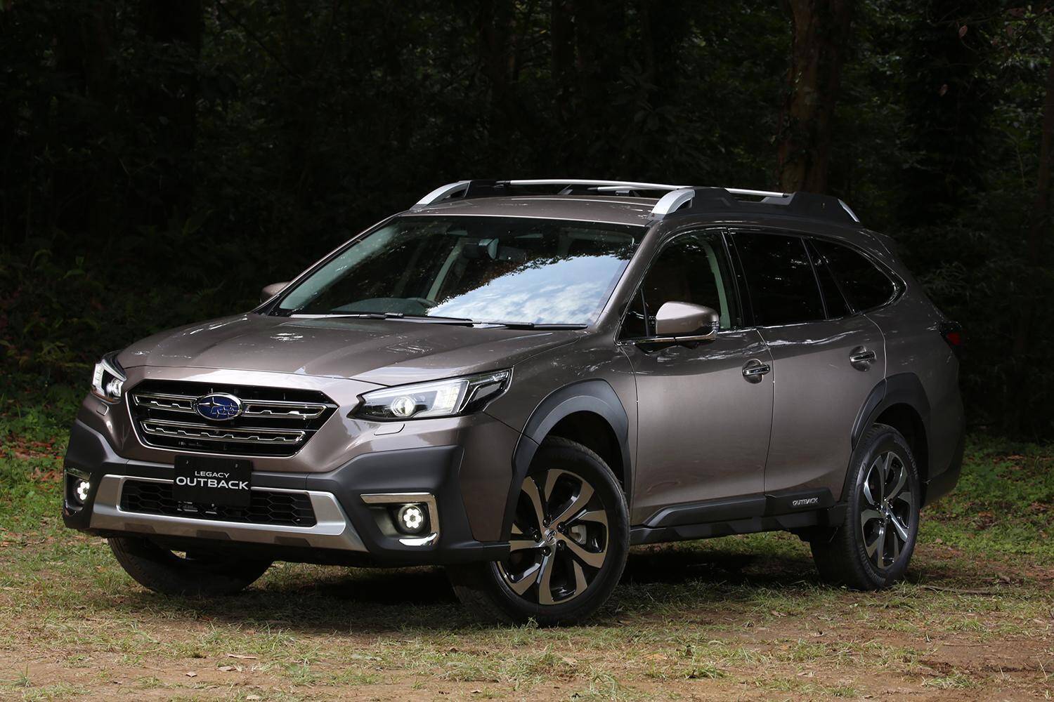 不人気車のレッテルは日本だけ！　海外じゃバカ売れしている国産車たち