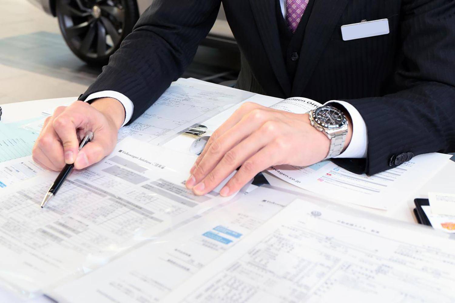 開ければ満員御礼！　それでも１月３日からオープンする新車ディーラーが激減しているワケ