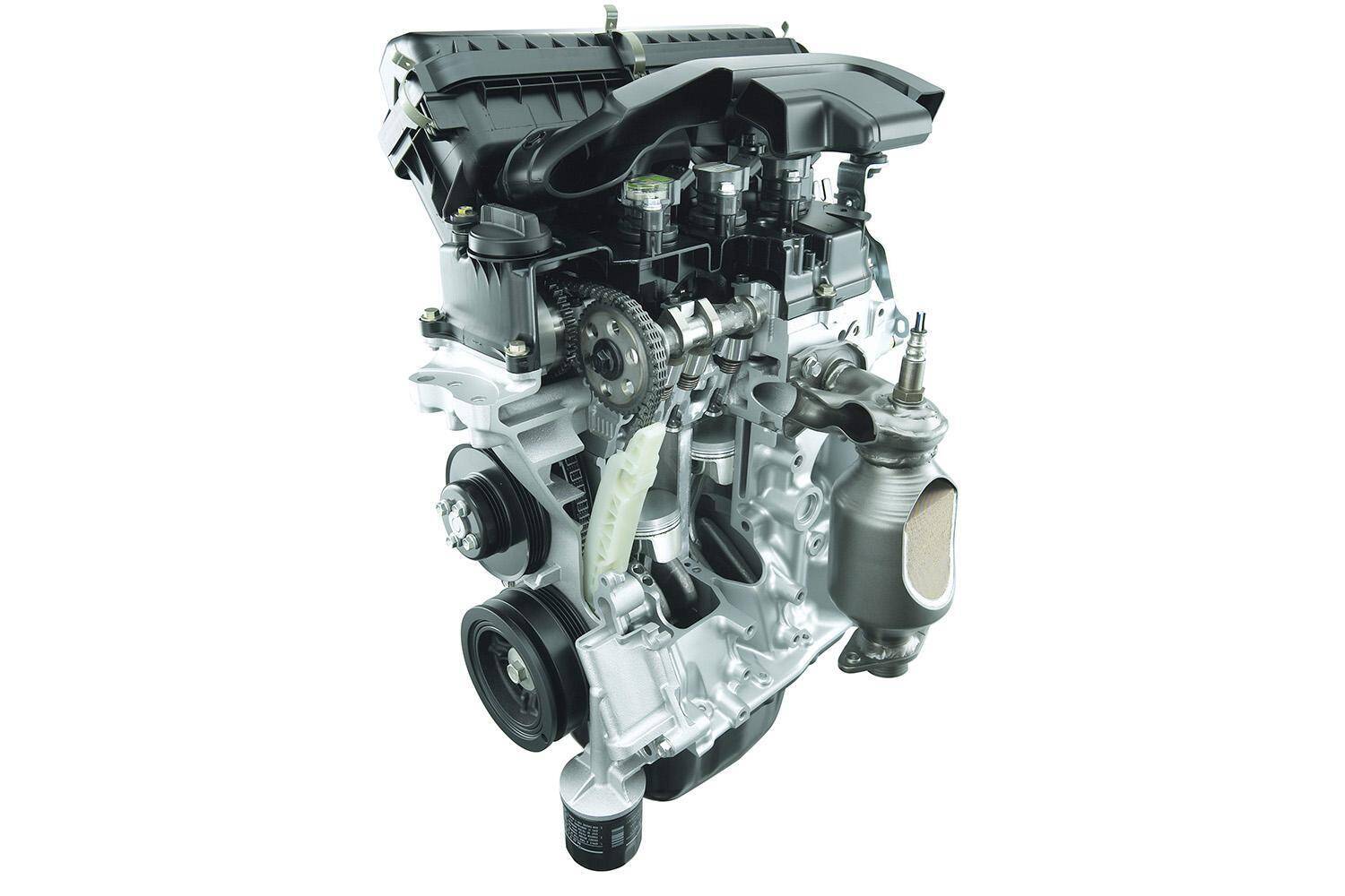 ここまでやるかのダイハツに敬礼！　超ベーシック軽をスポーティにしちゃった「エッセカスタム」という衝撃作