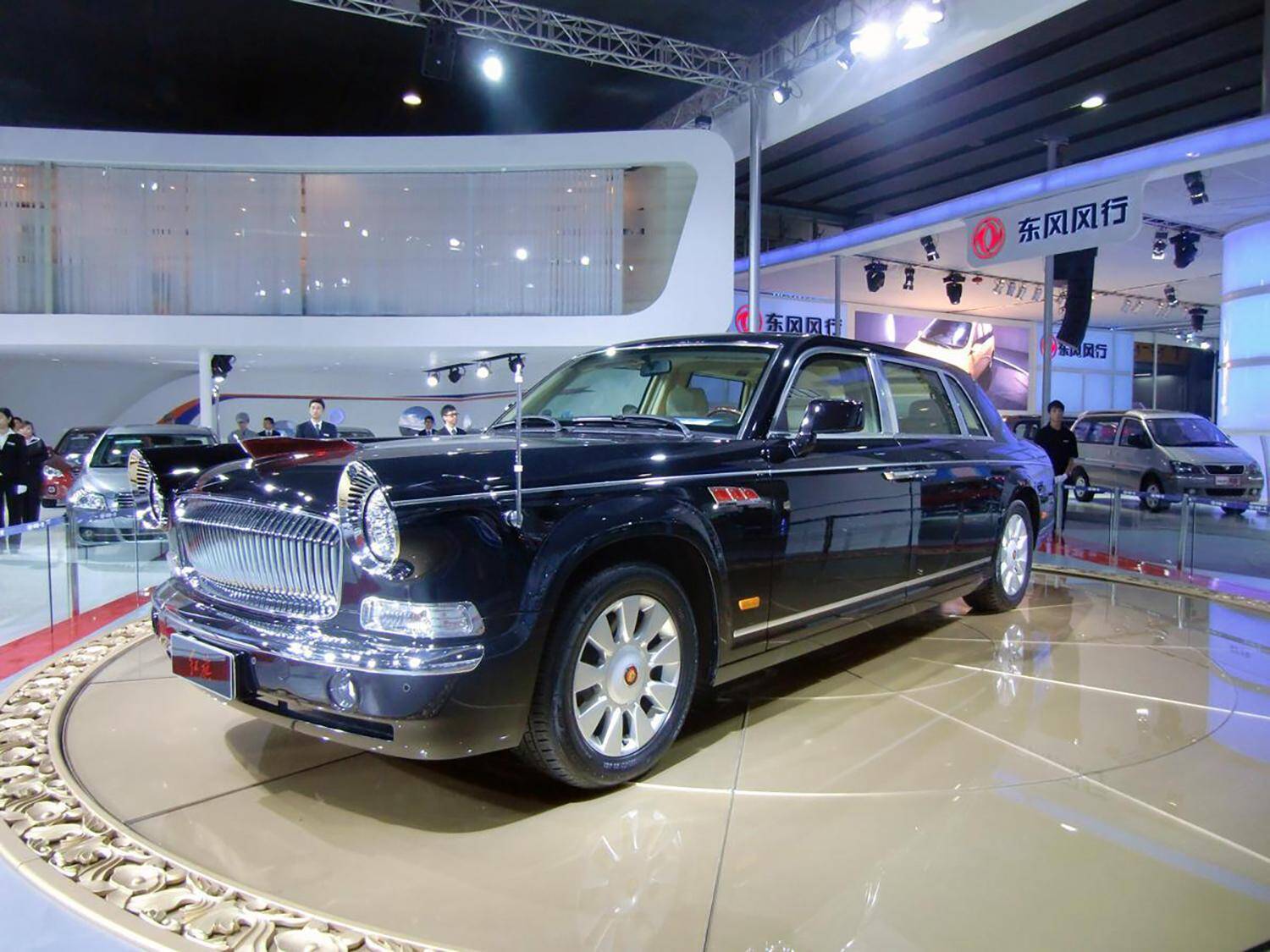 アメリカ大統領車は時速100キロも出ない！　初代ビートルを使用！　世界各国の意外な「元首車」アレコレ