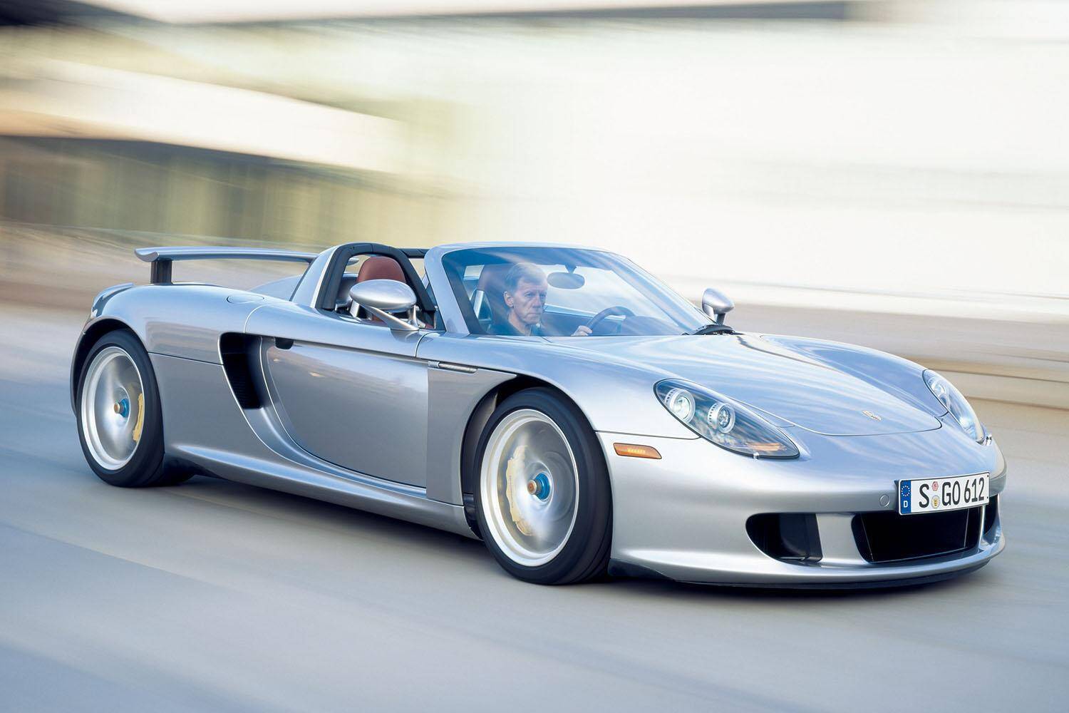 究極の「カレラ」は賛否両論だった！　ポルシェのスーパースポーツ「カレラGT」の真実