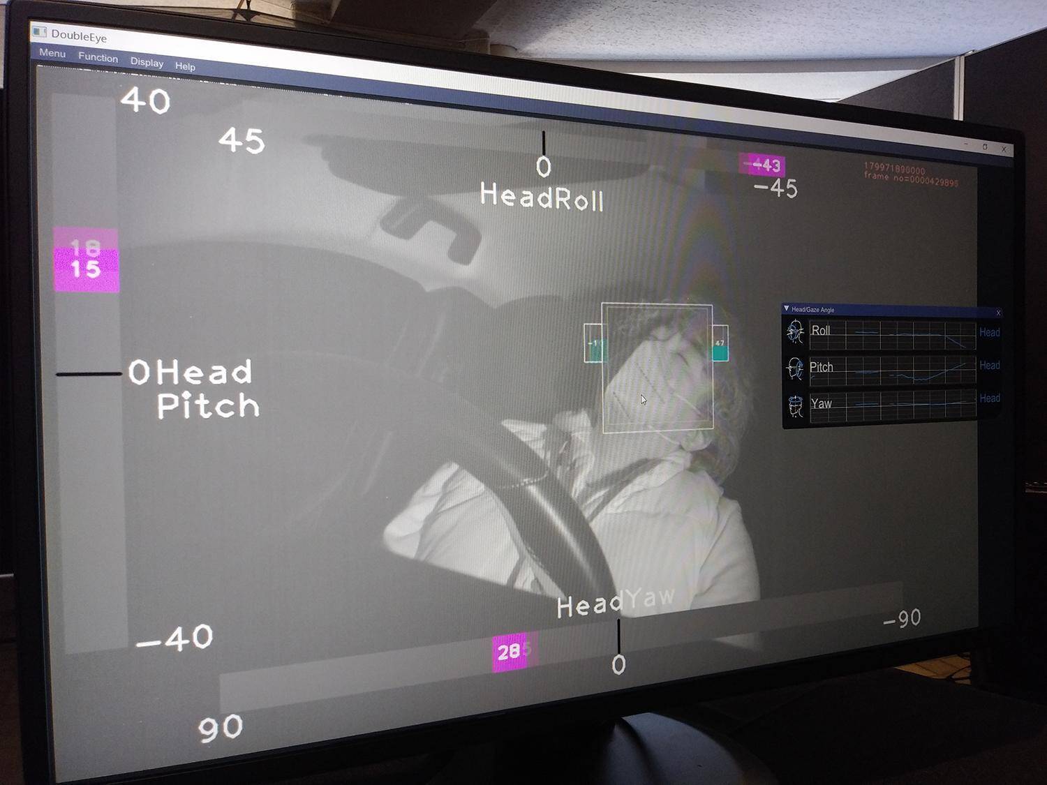 走る歓び第一！　でも安全も第一！　マツダらしい運転支援「CO-PILOT」が走り命のジャーナリストを唸らせた
