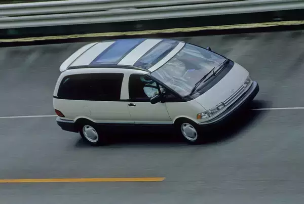 「ターボに比べて日陰の存在！　ほぼ絶滅したスーパーチャージャー搭載でヒットを飛ばしたクルマ５選」の画像