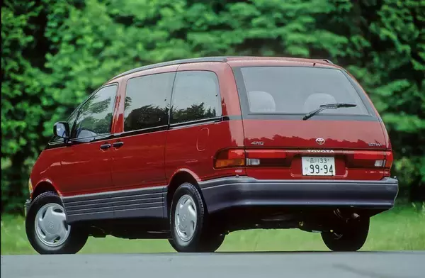 「ターボに比べて日陰の存在！　ほぼ絶滅したスーパーチャージャー搭載でヒットを飛ばしたクルマ５選」の画像