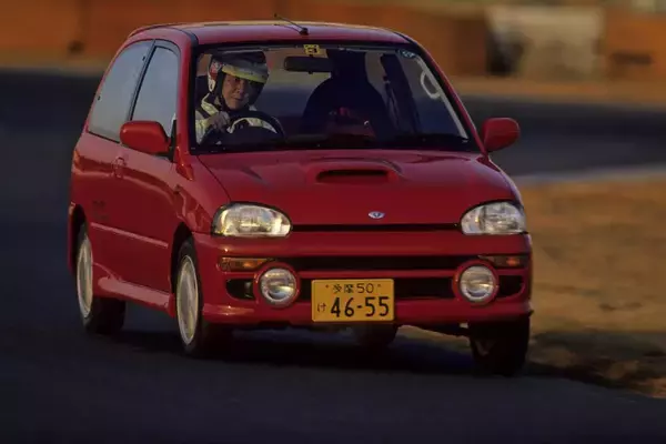 「ターボに比べて日陰の存在！　ほぼ絶滅したスーパーチャージャー搭載でヒットを飛ばしたクルマ５選」の画像