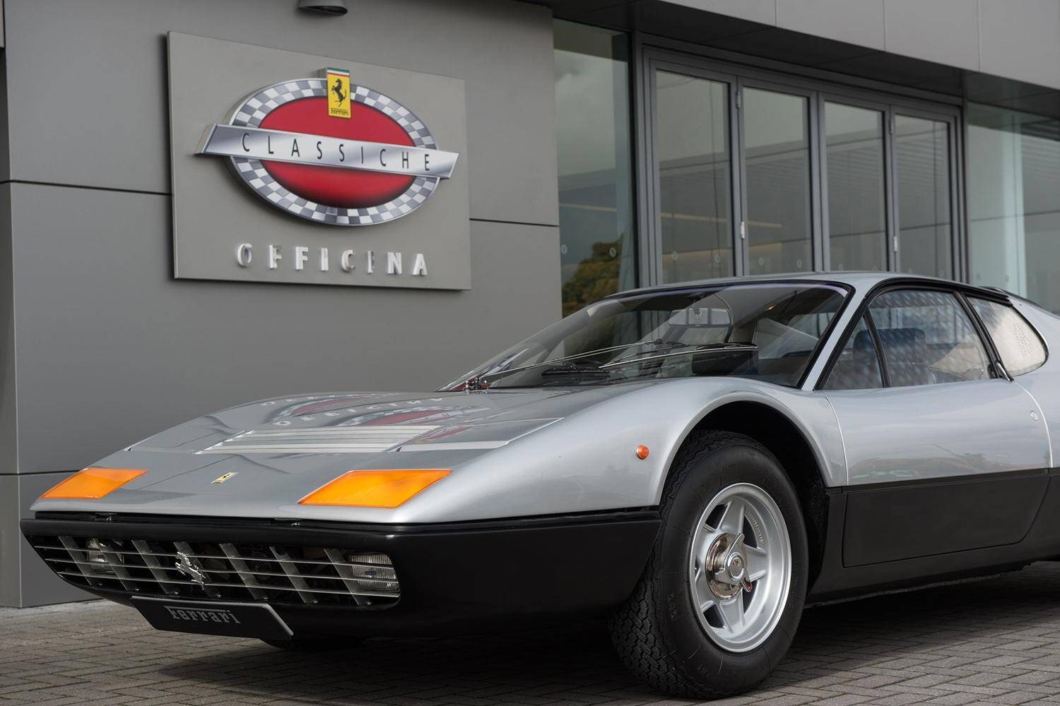 最高落札価格は衝撃の「54億円超」のフェラーリ！　一般人には理解不能なオークションの世界とは