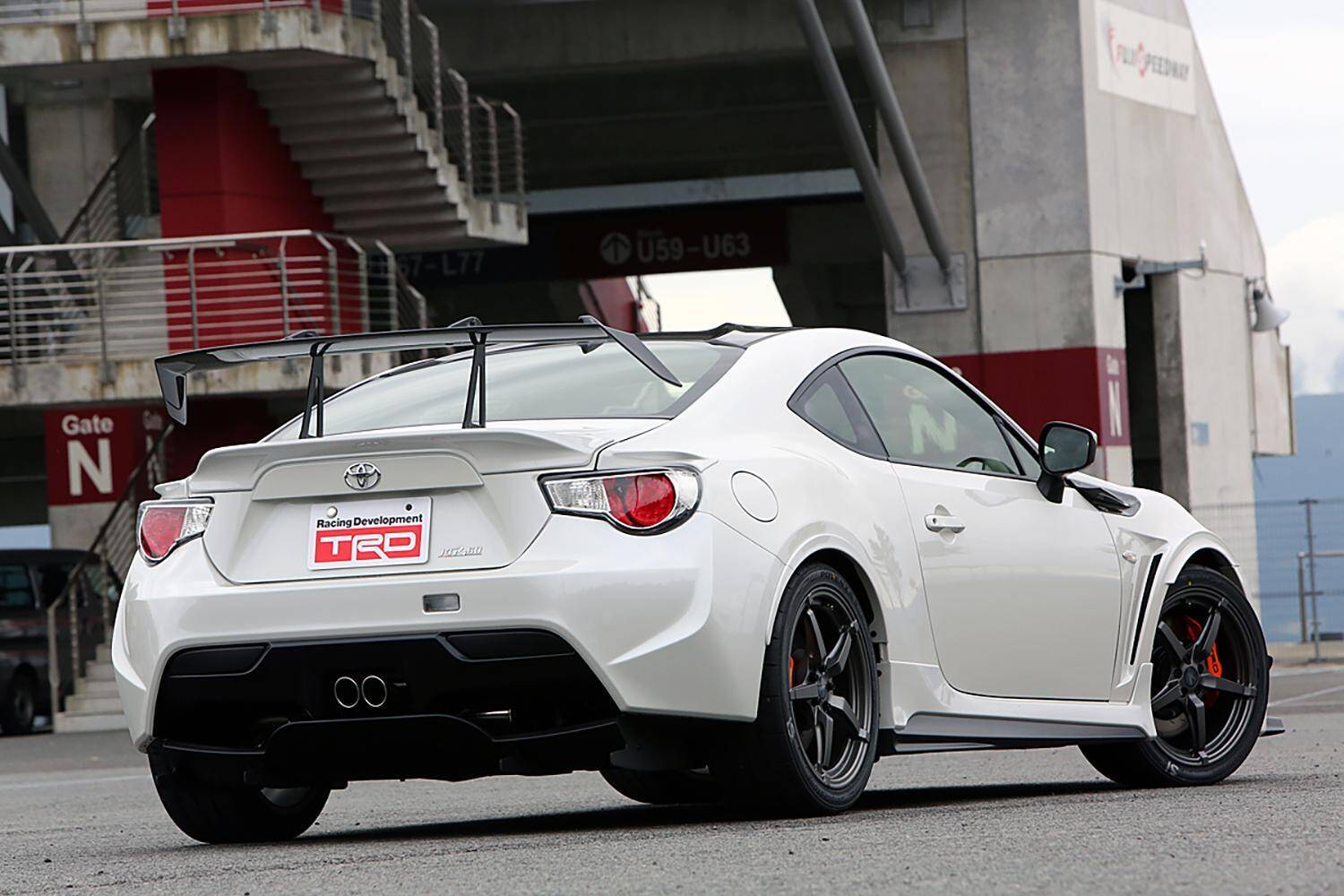 クルマ好きがメロメロになる圧巻の走り！　先代86＆BRZの「即買い必至」な限定車３台