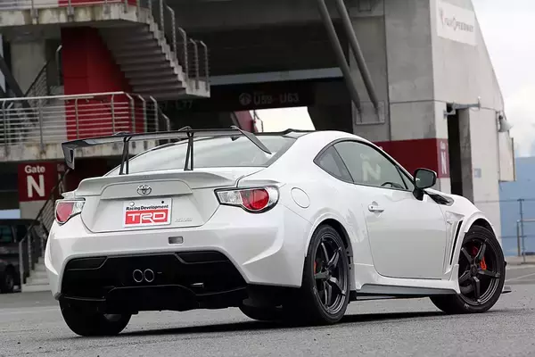 「クルマ好きがメロメロになる圧巻の走り！　先代86＆BRZの「即買い必至」な限定車３台」の画像