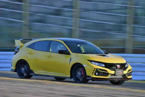 「「最新こそ最良だろ！」「やっぱりNAでこそR！」　ファンが紛糾するシビック・タイプＲは「どれが最高か」論争を考える」の画像