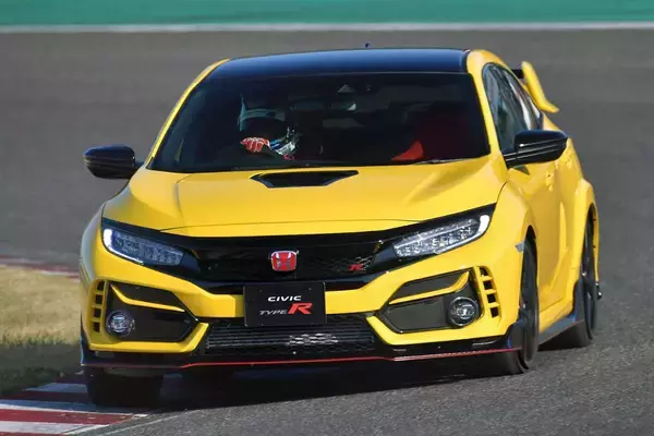 「「最新こそ最良だろ！」「やっぱりNAでこそR！」　ファンが紛糾するシビック・タイプＲは「どれが最高か」論争を考える」の画像