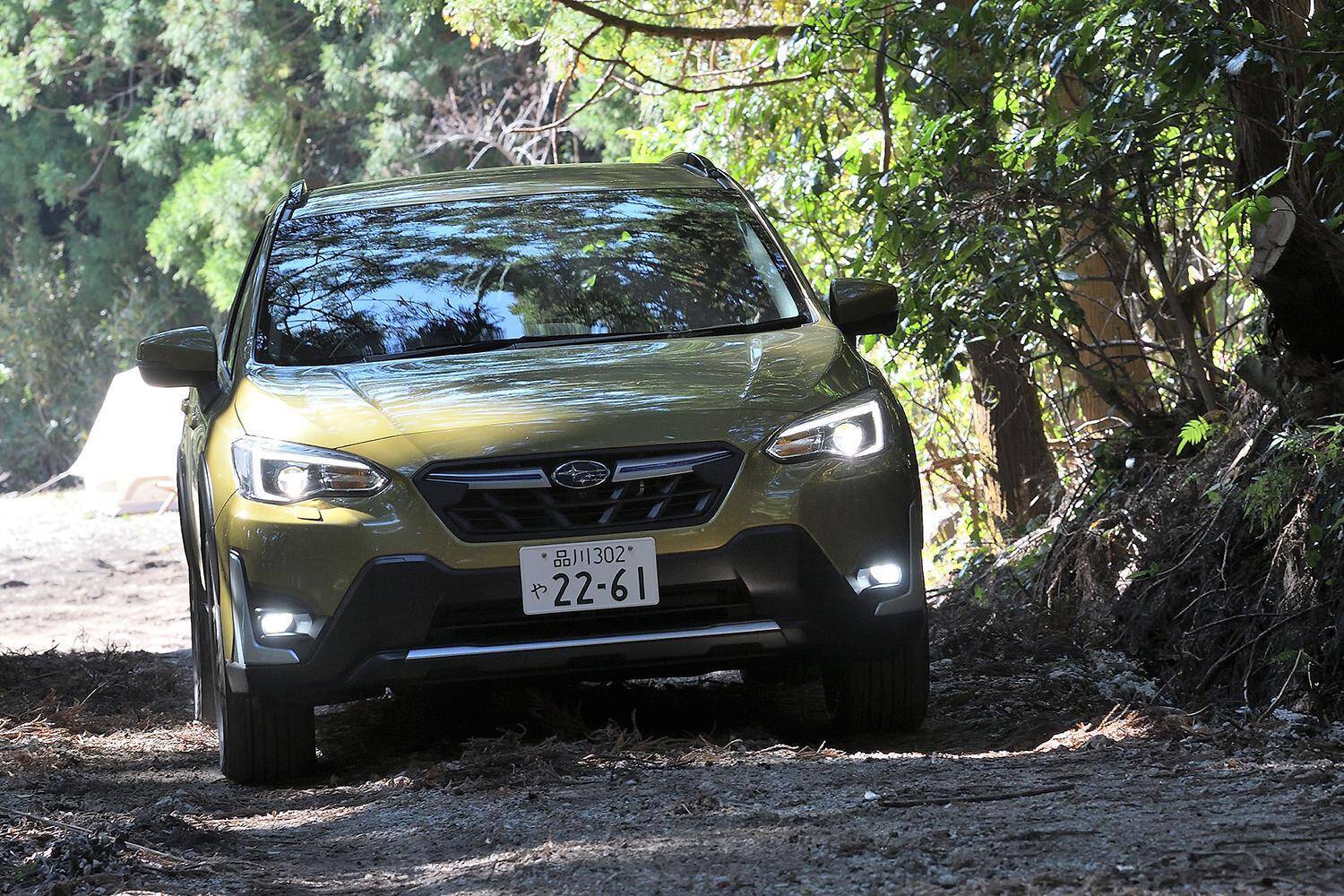 【試乗】使い勝手はガチすぎないのに悪路走破はガチ！　改良したスバルXVがアウトドア派にちょうどいいの極み