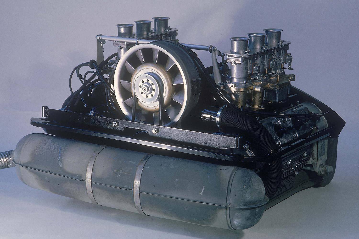 「ポルシェにはスーパーカーがない」の声は正論か？　911を見れば答えは出る！