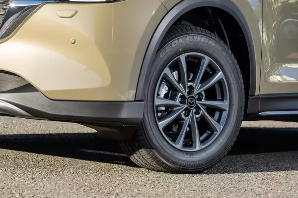 「【試乗】CX-5を買ったばかりのレーシングドライバーがショック！　改良された2020年モデルの走りがスゴかった」の画像